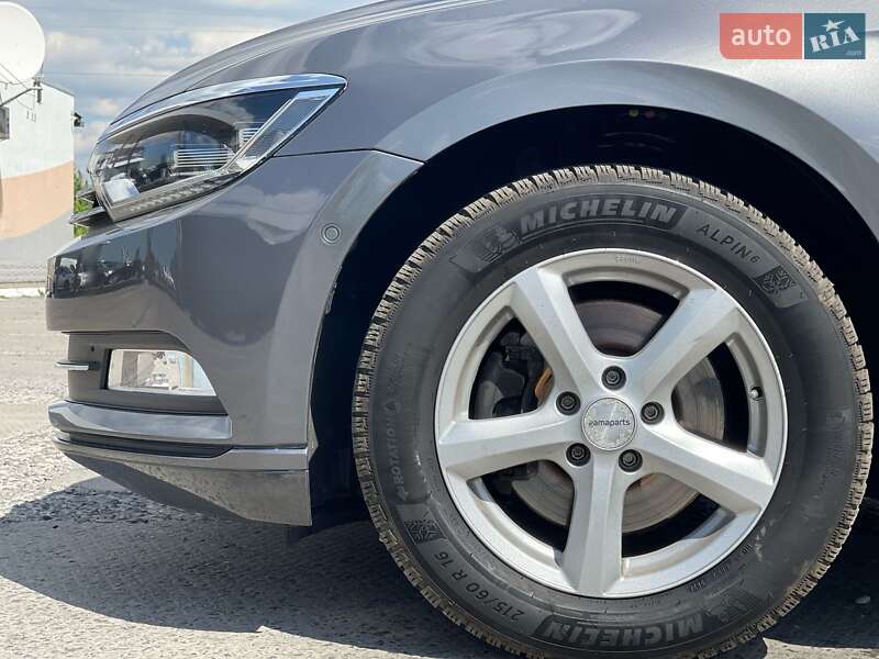Універсал Volkswagen Passat 2016 в Ужгороді