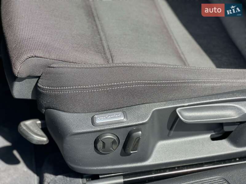 Універсал Volkswagen Passat 2016 в Ужгороді