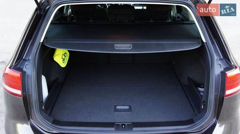 Универсал Volkswagen Passat 2015 в Дрогобыче