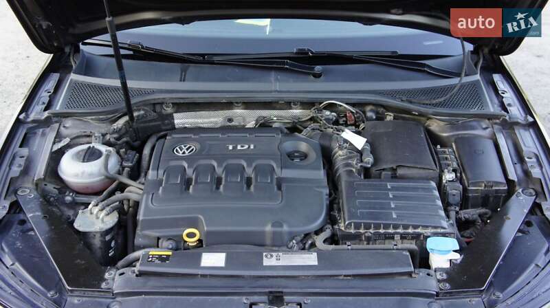 Универсал Volkswagen Passat 2015 в Дрогобыче