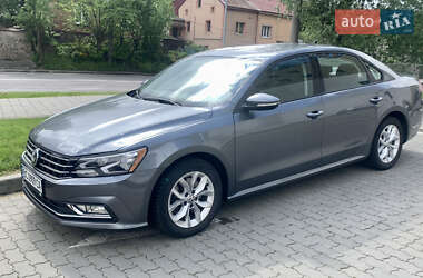 Седан Volkswagen Passat 2018 в Львові