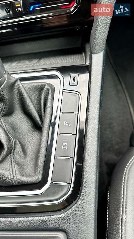 Універсал Volkswagen Passat 2021 в Дніпрі
