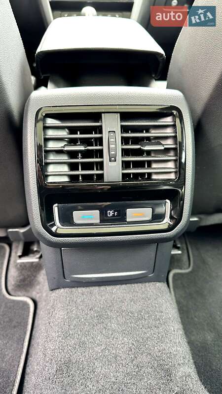 Універсал Volkswagen Passat 2021 в Дніпрі