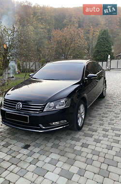 Седан Volkswagen Passat 2011 в 