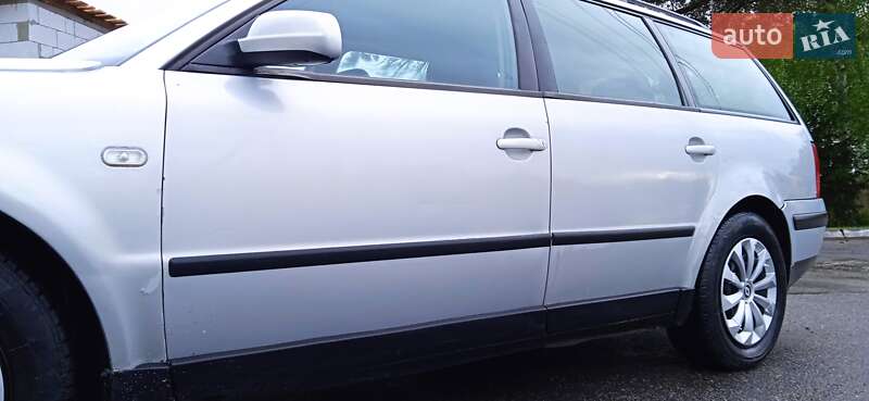 Универсал Volkswagen Passat 2000 в Славуте