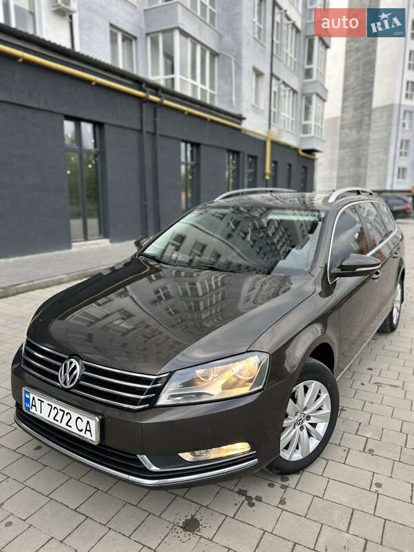 Универсал Volkswagen Passat 2013 в Ивано-Франковске