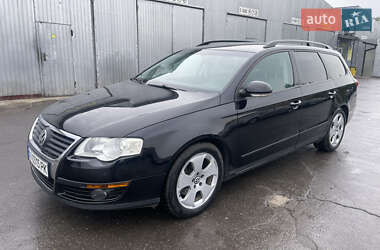 Універсал Volkswagen Passat 2010 в 