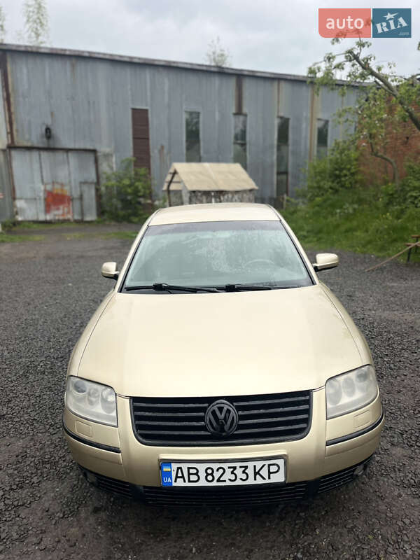 Седан Volkswagen Passat 2001 в Літині