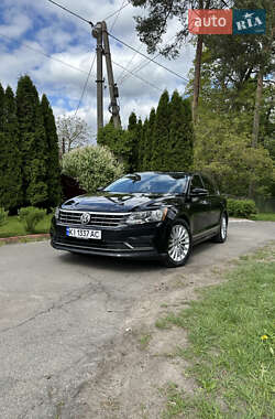 Седан Volkswagen Passat 2017 в Києві