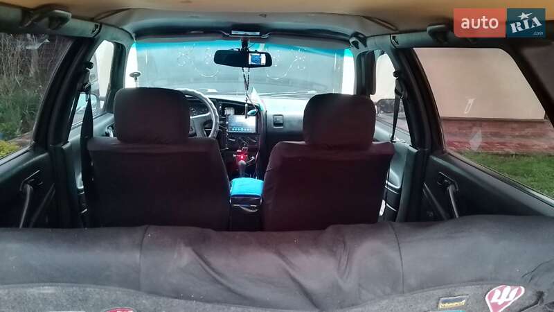 Универсал Volkswagen Passat 1991 в Березному