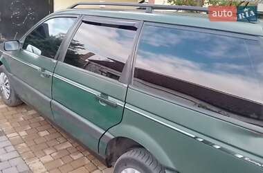 Універсал Volkswagen Passat 1991 в 