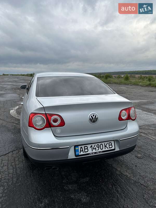 Седан Volkswagen Passat 2010 в Баре