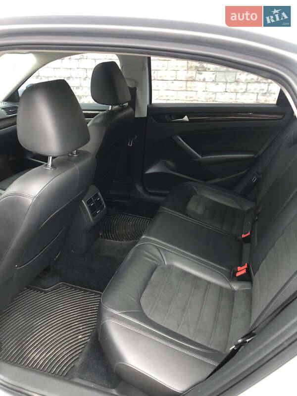 Седан Volkswagen Passat 2013 в Запорожье фото 9 Седан Volkswagen Passat 2013 в Запорожье