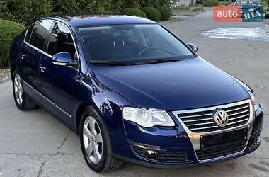 Седан Volkswagen Passat 2006 в Кривом Роге
