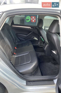 Седан Volkswagen Passat 2015 в 