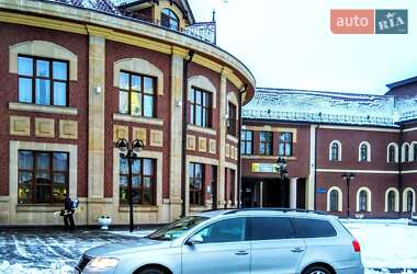 Універсал Volkswagen Passat 2010 в Ужгороді