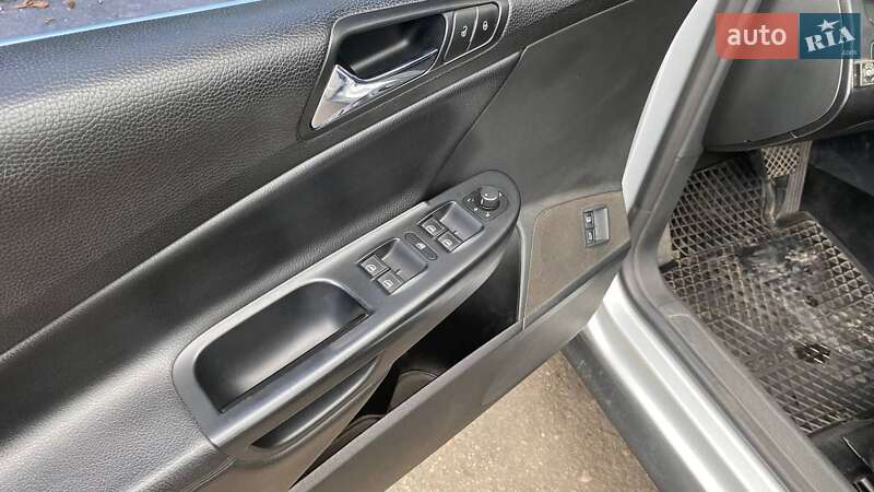 Седан Volkswagen Passat 2006 в Путивле