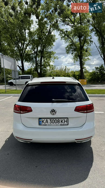 Универсал Volkswagen Passat 2016 в Киеве