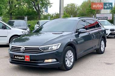 Універсал Volkswagen Passat 2017 в Вінниці