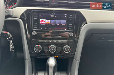 Седан Volkswagen Passat 2020 в 