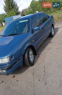 Седан Volkswagen Passat 1996 в 