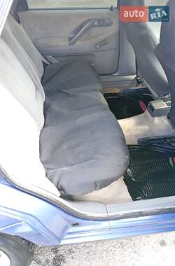 Седан Volkswagen Passat 1996 в 