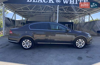 Седан Volkswagen Passat 2011 в 