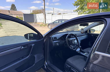 Седан Volkswagen Passat 2011 в 