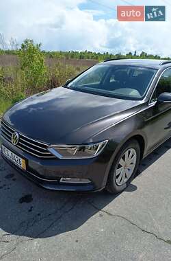 Універсал Volkswagen Passat 2018 в Шепетівці