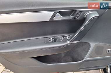 Седан Volkswagen Passat 2013 в 