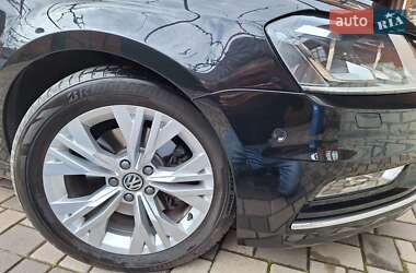 Седан Volkswagen Passat 2013 в 