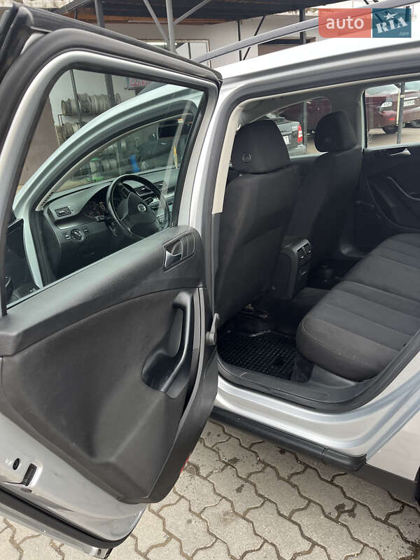 Универсал Volkswagen Passat 2009 в Перегинском