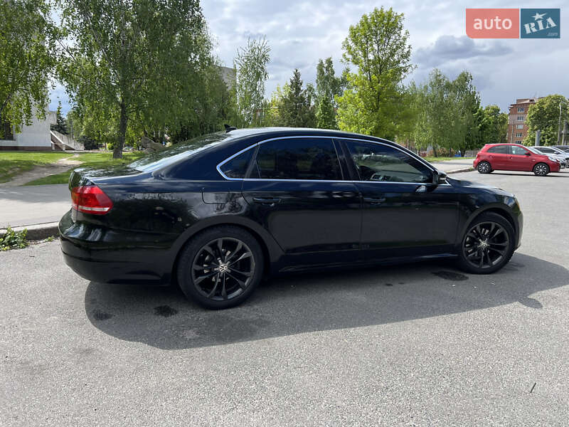 Седан Volkswagen Passat 2013 в Чернигове