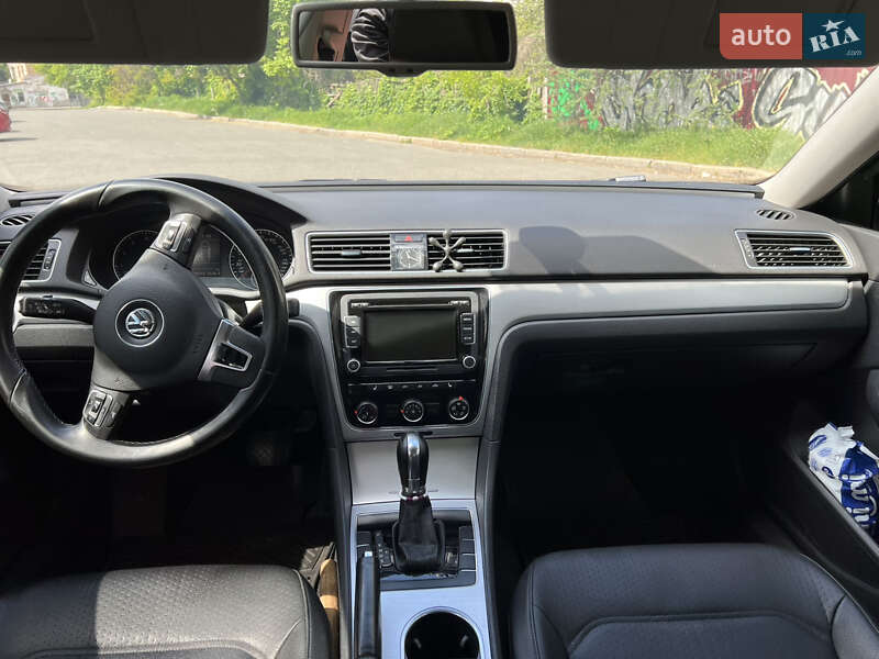 Седан Volkswagen Passat 2013 в Чернигове