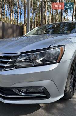 Седан Volkswagen Passat 2017 в 