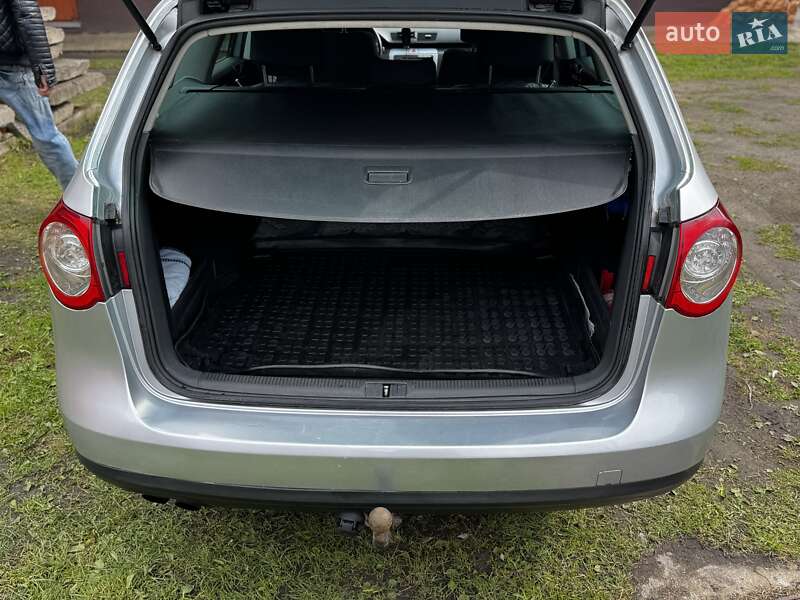 Універсал Volkswagen Passat 2005 в Дубні
