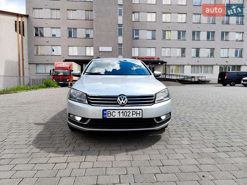 Универсал Volkswagen Passat 2012 в Львове