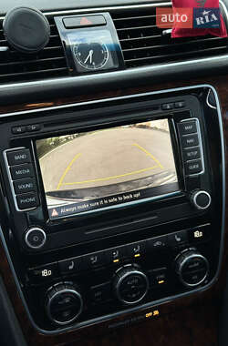 Седан Volkswagen Passat 2012 в 