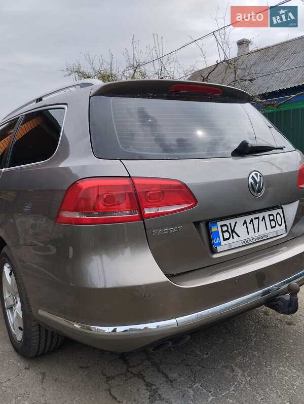 Volkswagen Passat 2011