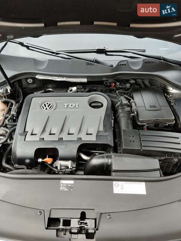 Универсал Volkswagen Passat 2011 в Сарнах