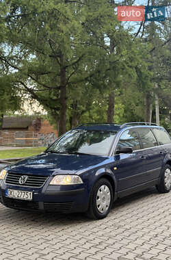 Універсал Volkswagen Passat 2002 в Звягелі