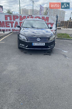 Универсал Volkswagen Passat 2011 в Киеве