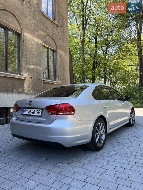 Седан Volkswagen Passat 2015 в Ходореві фото 11 Седан Volkswagen Passat 2015 в Ходореві
