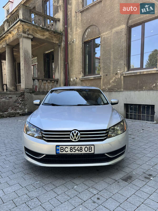 Седан Volkswagen Passat 2015 в Ходореві фото 25 Седан Volkswagen Passat 2015 в Ходореві