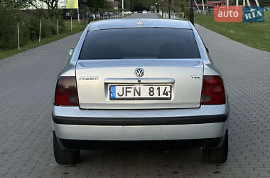 Седан Volkswagen Passat 1999 в 