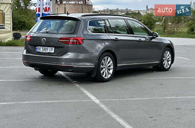 Универсал Volkswagen Passat 2015 в 