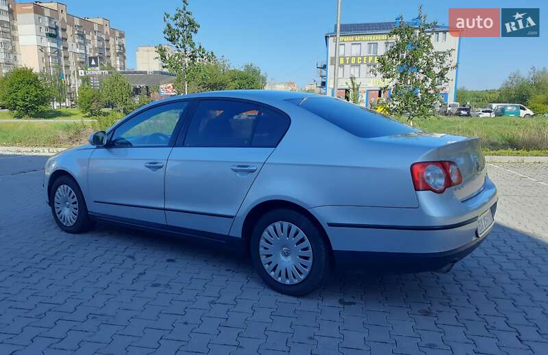 Седан Volkswagen Passat 2005 в Хмельницком