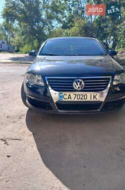 Седан Volkswagen Passat 2007 в Каневі