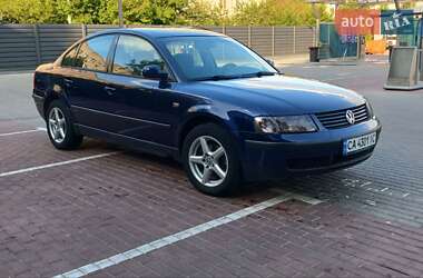 Седан Volkswagen Passat 1999 в Черкасах