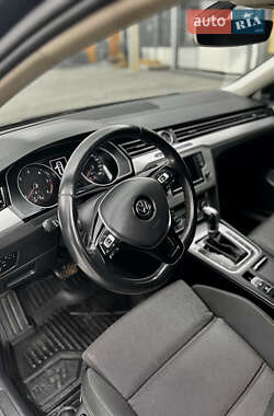 Універсал Volkswagen Passat 2015 в 